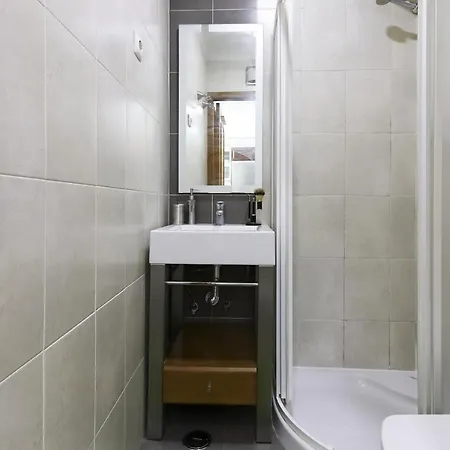 Cosy Flat By Homing *